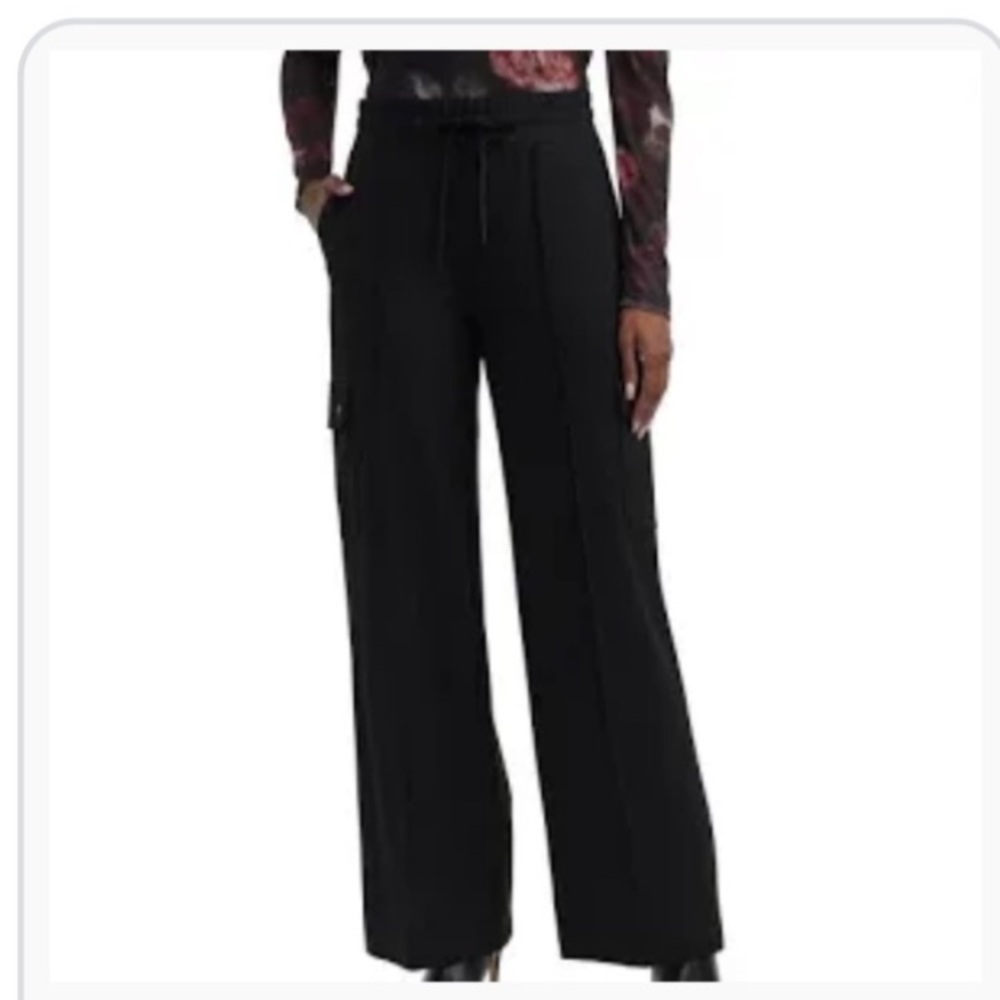 Mexx high waisted wide leg cargo pants black size Medium New elastic waistband